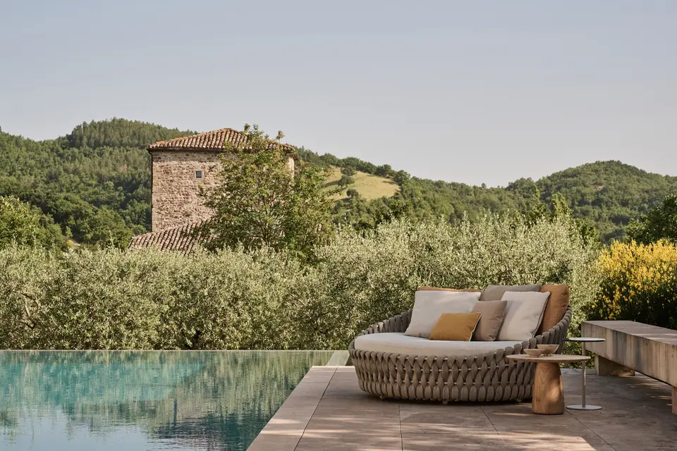 Tosca outdoor furniture by Tribù