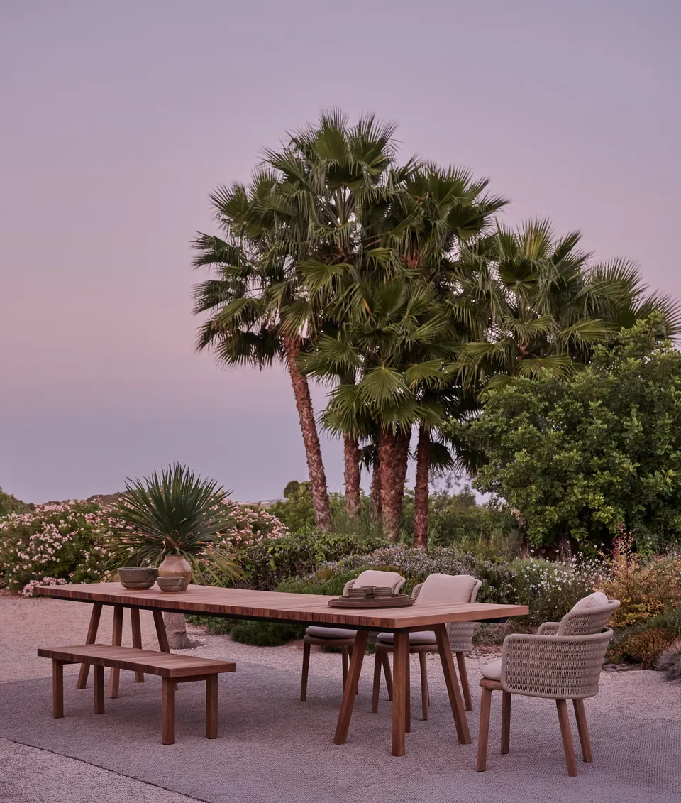 Vis à Vis outdoor furniture by Tribù