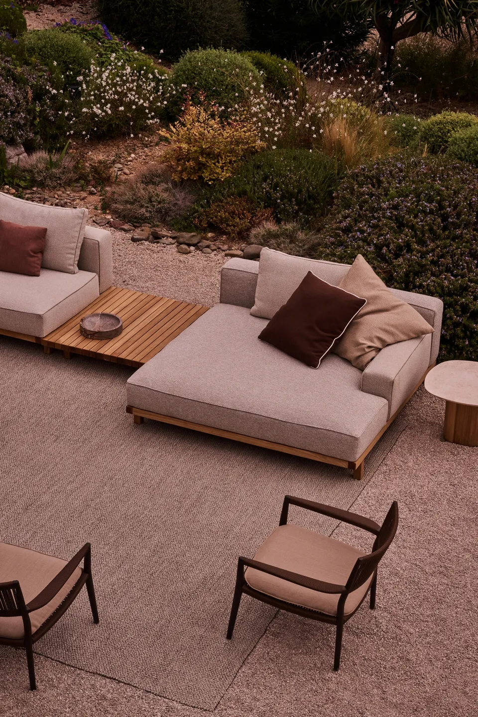 Vis à Vis outdoor furniture by Tribù
